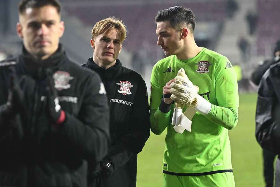 Marian Aioani a ieșit accidentat după 30 de minute în timpul partidei Farul - Rapid