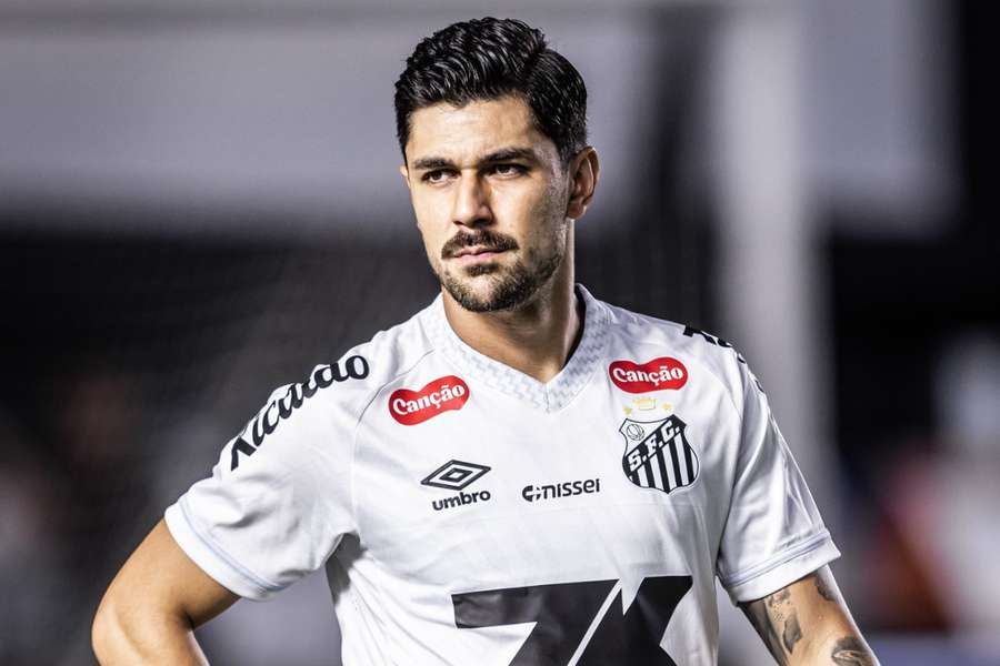 João Basso trocou o Arouca pelo Santos em 2023