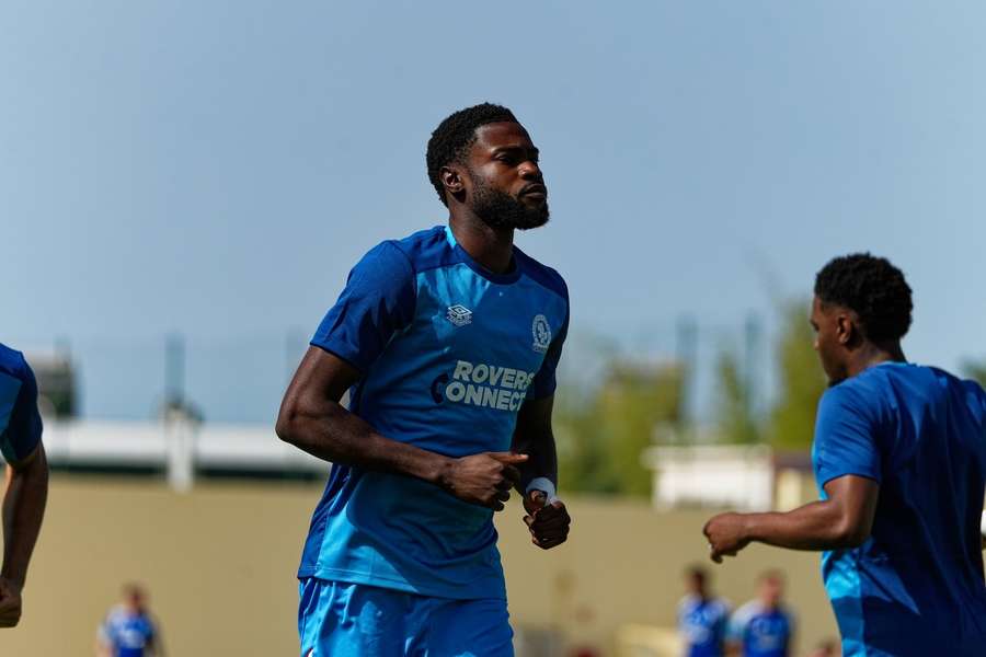 Alebiosu frustrated by late penalty in Blackburn draw Alebiosu frustrated by late penalty in Blackburn draw