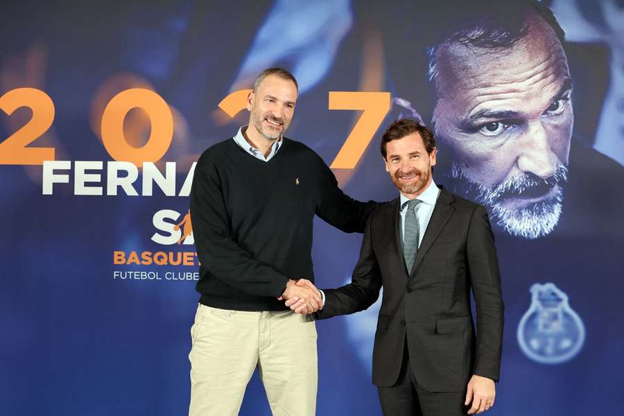 Fernando Sá renovou com o FC Porto