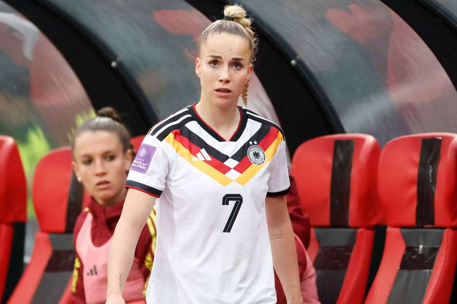 Giulia Gwinn musste das Spielfeld frühzeitig verlassen