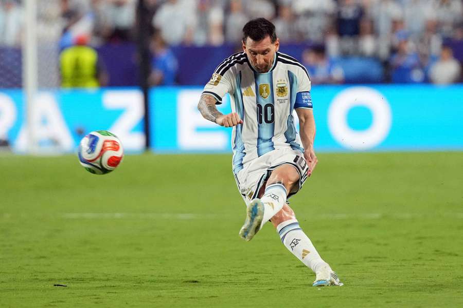 Messi chegou ao 200° jogo pela Argentina Messi chegou ao 200° jogo pela Argentina