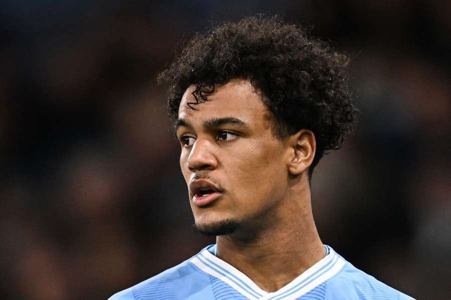 Oscar Bobb tem aparecido na equipa principal do Manchester City