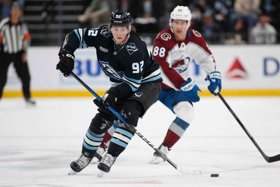 Cooley spojil svoju budúcnosť s Utahom.  Cooley spojil svoju budúcnosť s Utahom.