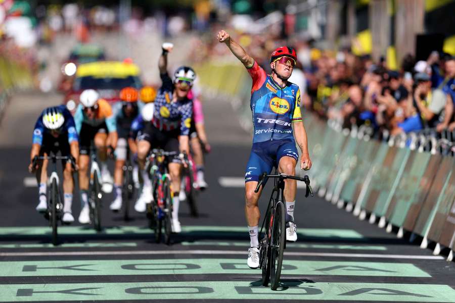 Pedersen sulla linea d’arrivo 