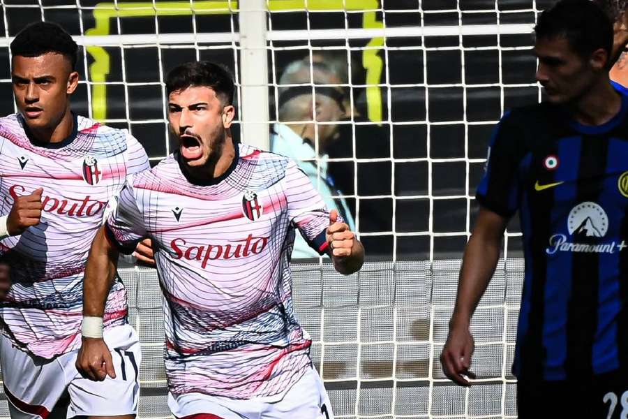 Bologna foi buscar o empate dentro de Milão