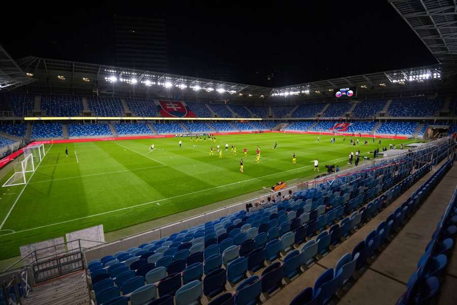 Národní fotbalový stadion v Bratislavě bude hostit finále.