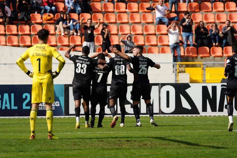 Académico de Viseu soma quarta vitória (2-1) nos últimos cinco jogos da Liga 2