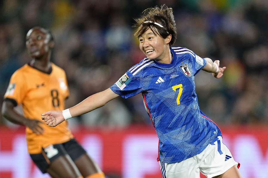 Hinata Miyazawa, do Japão, é a melhor marcadora do torneio (5 golos) a caminho dos quartos de final