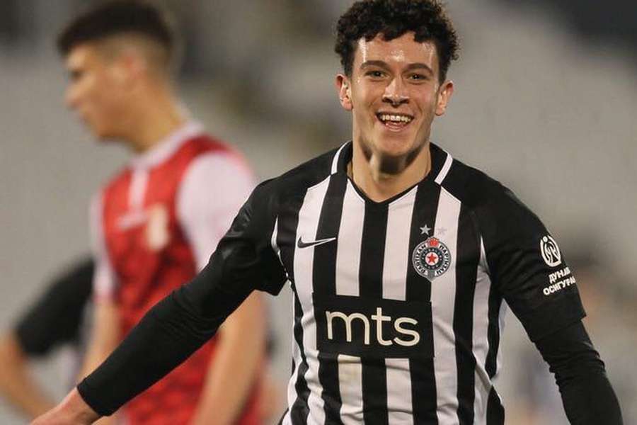Nemanja Jovic chega do Partizan a custo zero