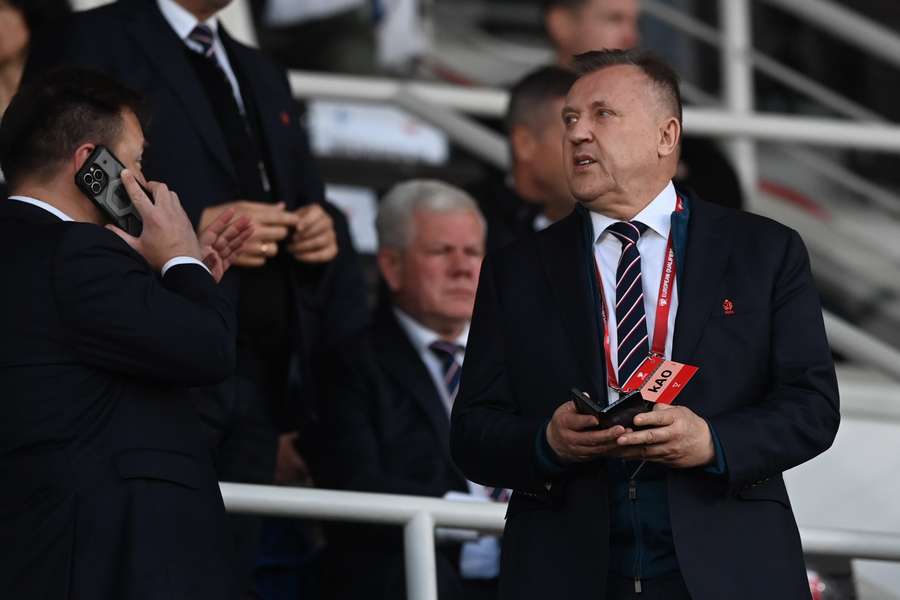 W poniedziałek zjazd PZPN - gorący czas w polskim futbolu, ale Kulesza jedynym kandydatem