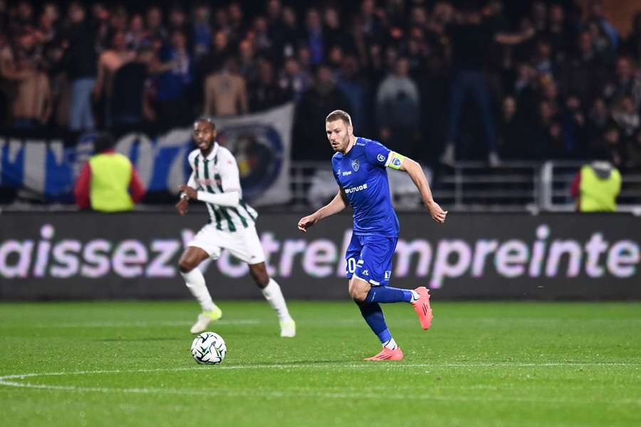 Renaud Ripart contre le Red Star