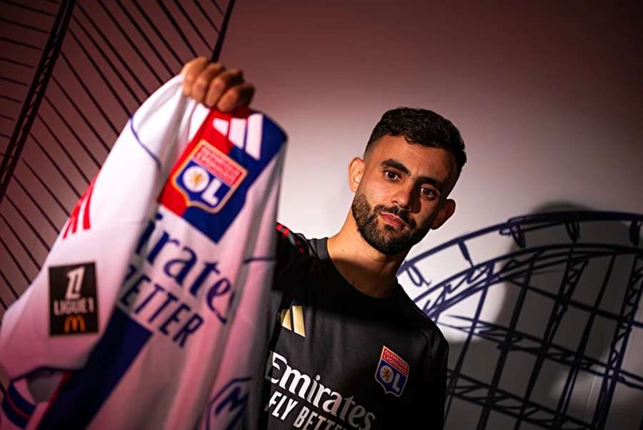 Posila francouzského Lyonu Rašíd Ghezzal. Posila francouzského Lyonu Rašíd Ghezzal.