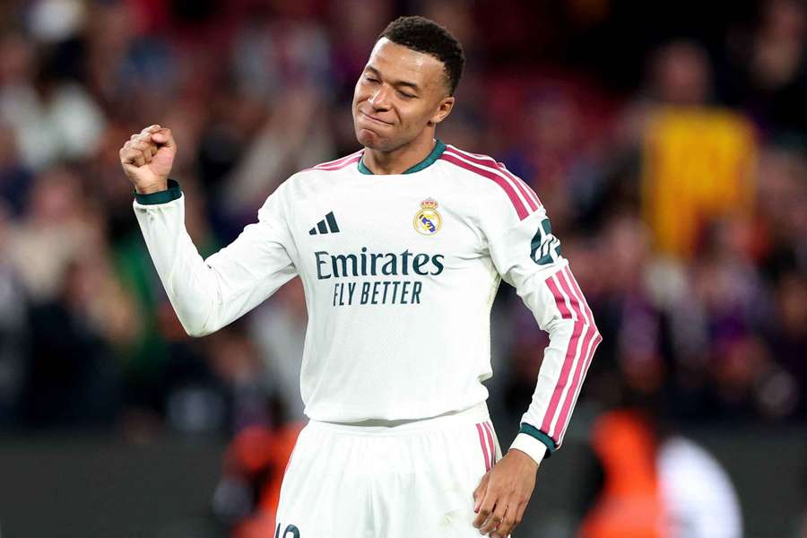 Mbappé celebra uno de sus goles Mbappé celebra uno de sus goles