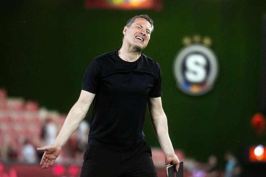 Brian Priske si před derby rýpl do Slavie.