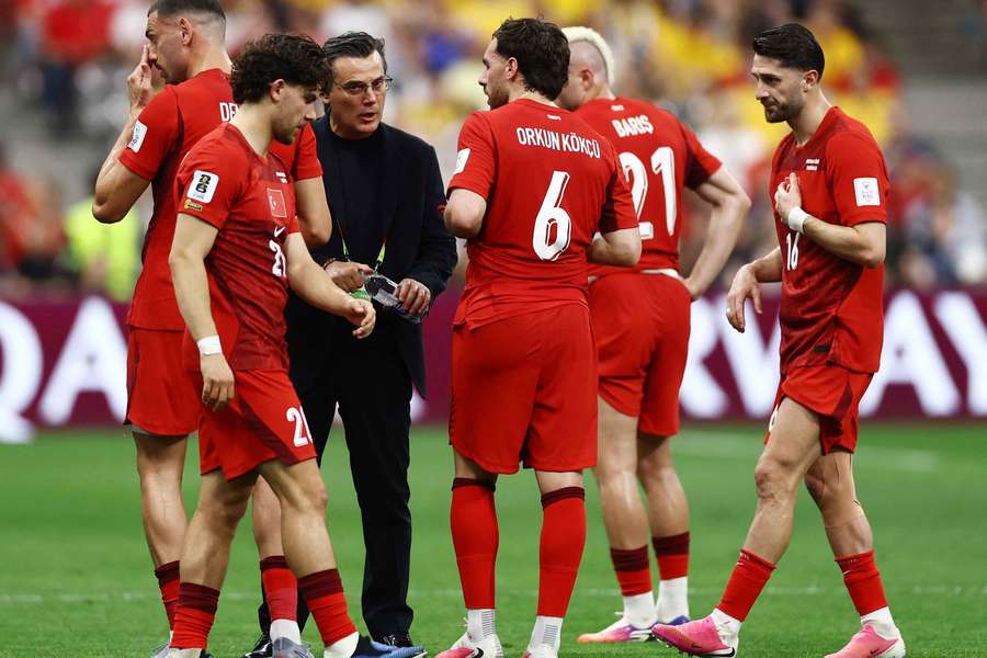 Turquia sofreu inesperado revés para Austrália na estreia Turquia sofreu inesperado revés para Austrália na estreia
