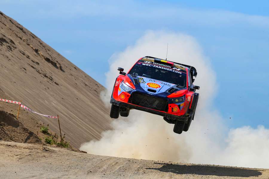 Neuville au Rallye de Lettonie.