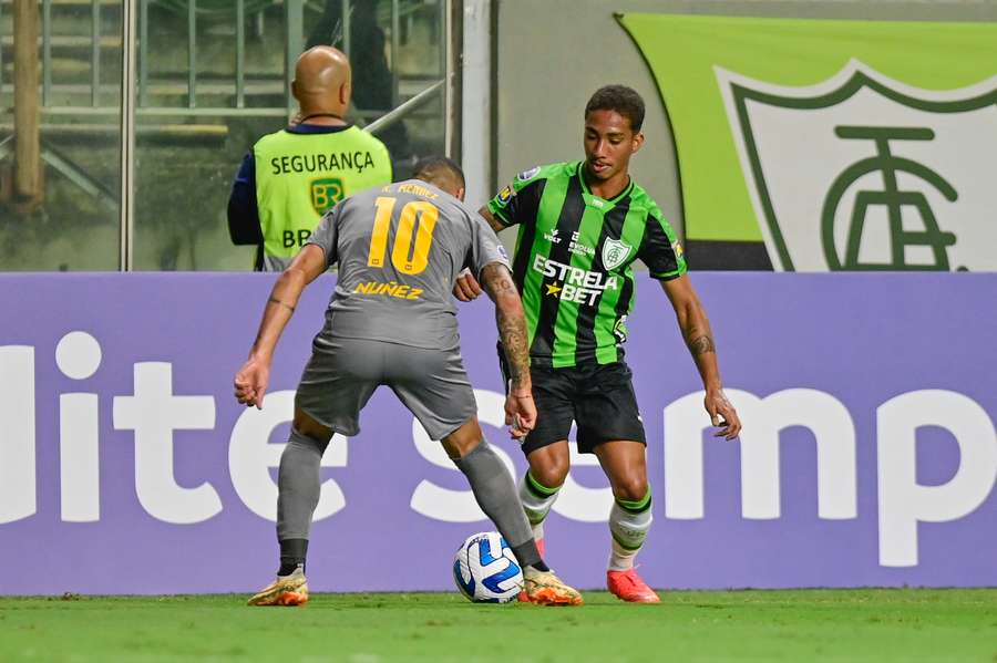 Lateral Arthur está negociado com o futebol alemão