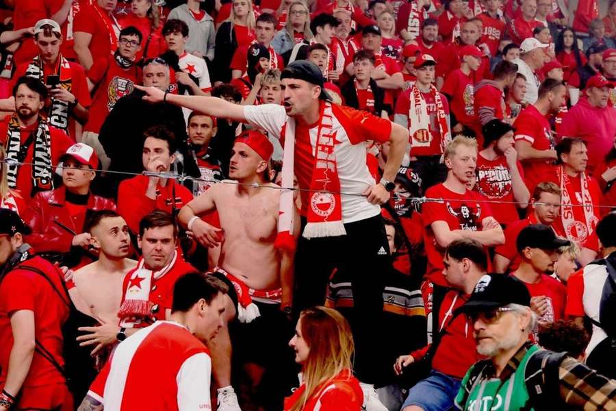 Slavia zpřísní režim v Edenu.