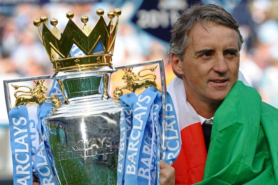 Carragher says players will feel " robbed by Manchester City" and "It’s not about medals" Carragher says players will feel " robbed by Manchester City" and "It’s not about medals"