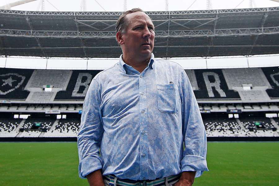 John Textor será alvo do Palmeiras na Justiça