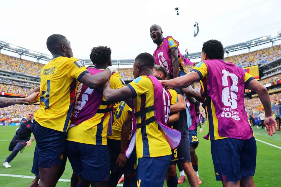 O Equador conseguiu a maior vitória de sua história nesta quinta-feira (25)