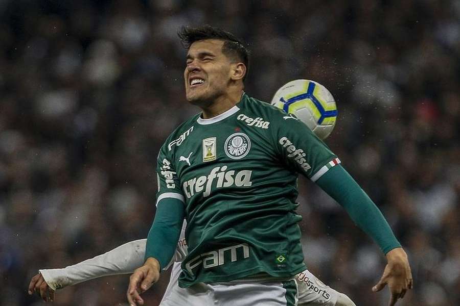 Gustavo Gómez renovou contrato com o Palmeiras até 2026