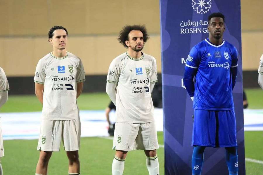 Bruno Varela joga com Fábio Martins no Al Hazem Bruno Varela joga com Fábio Martins no Al Hazem