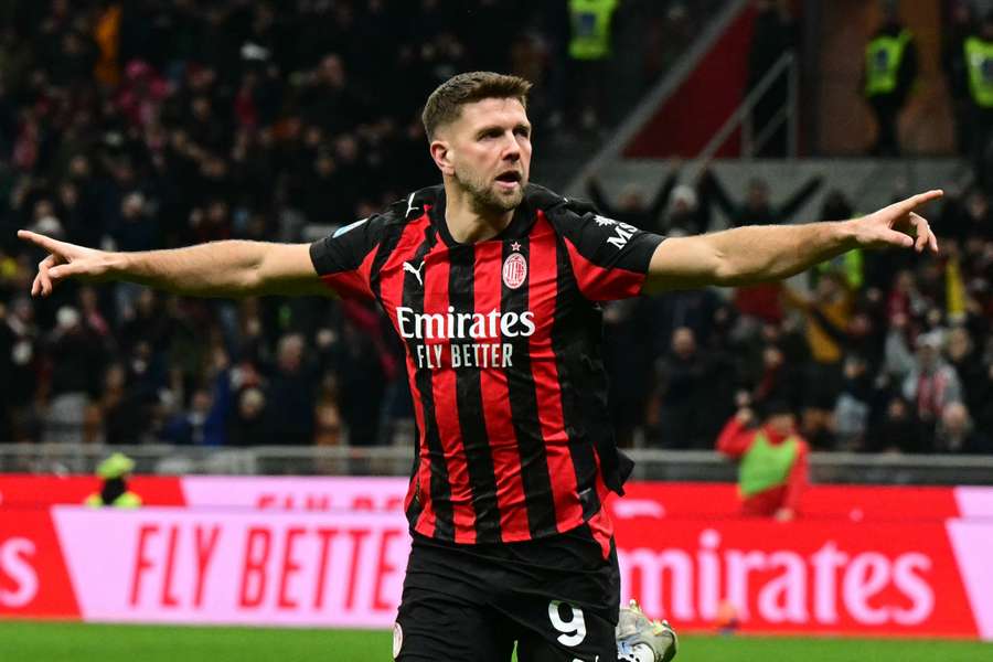 AC Milan's Niclas Fullkrug celebrates scoring against Lecce
