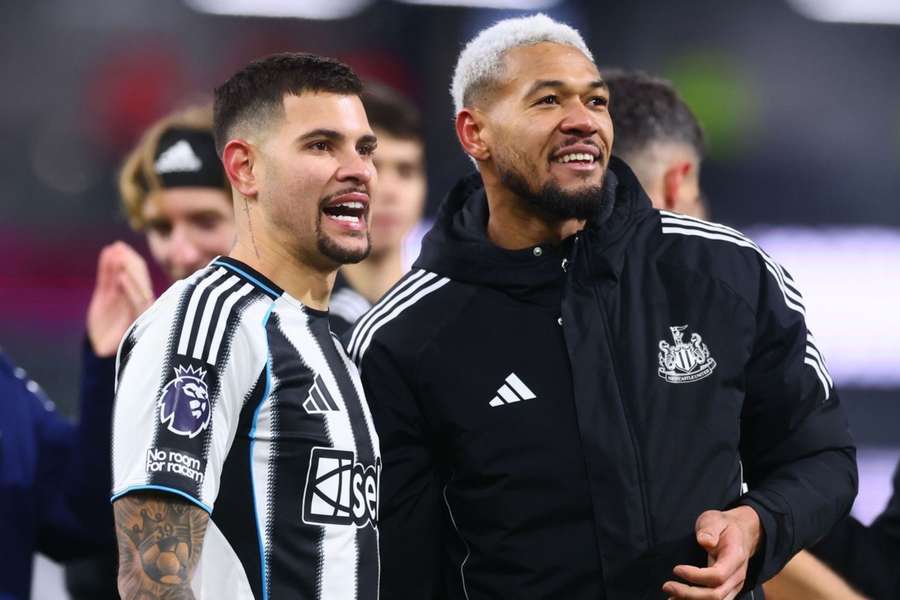 Bruno Guimarães e Joelinton marcaram em Burnley 1x3 Newcastle Bruno Guimarães e Joelinton marcaram em Burnley 1x3 Newcastle