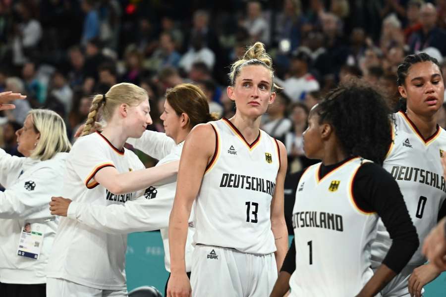 Nach der ersten Enttäuschung überwog der Stolz über das Erreichte bei den deutschen Basketballerinnen.