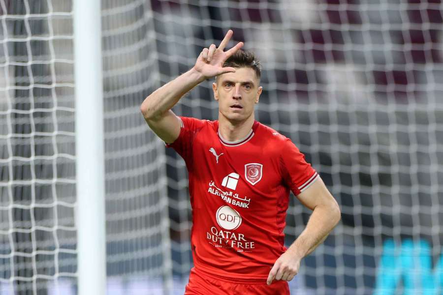 Krzysztof Piątek hat-trickiem rozpoczyna strzelanie w lidze katarskiej