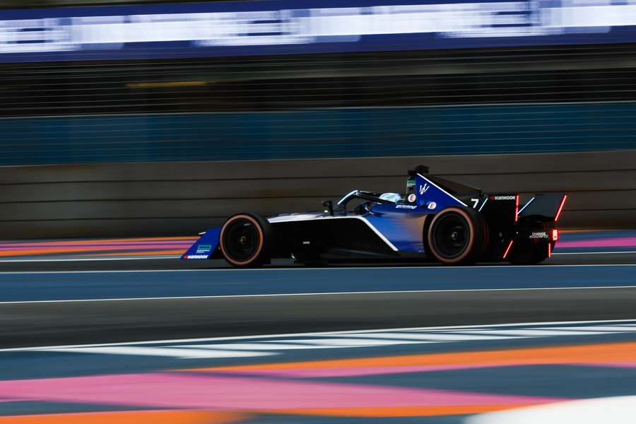 Een auto in de Formula E