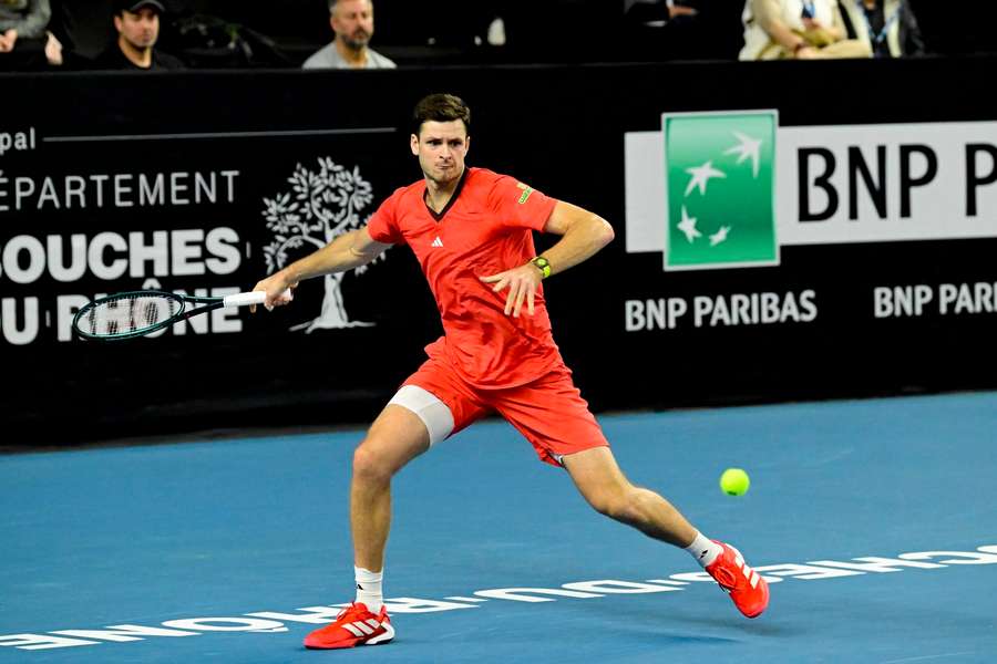 Pewny awans Huberta Hurkacza do trzeciej rundy. Sensacyjnie odpadł Novak Djokovic