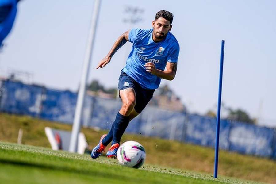 Alan Varela no treino do FC Porto