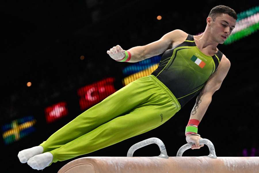 Irlandezul Rhys McClenaghan și-a păstrat titlul mondial la cal cu mânere