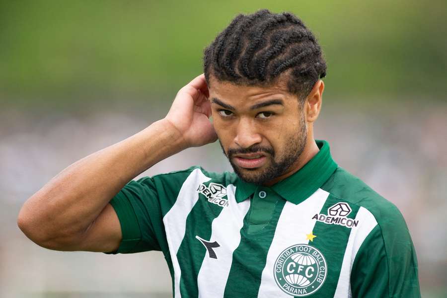 Lucas Ronier vem atraindo o mercado