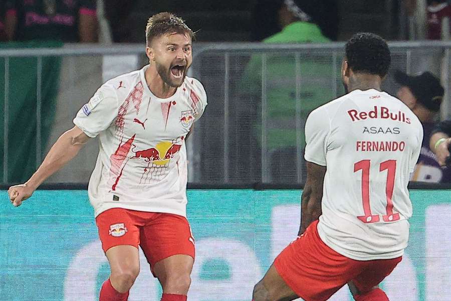 Eduardo Sasha abriu o placar em Fluminense x Red Bull Bragantino Eduardo Sasha abriu o placar em Fluminense x Red Bull Bragantino
