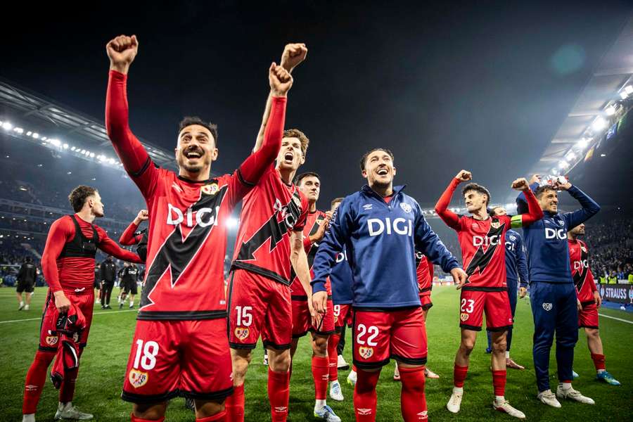 El Rayo Vallecano celebra su pase a la final de la Conference