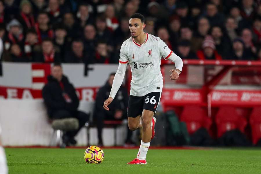 Alexander-Arnold looks set to stay at Liverpool until at least the end of the 2024/25 season