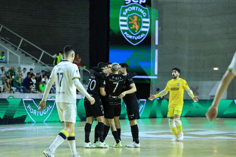 Sporting goleou o Famalicão e carimbou uma vaga nas meias-finais da Taça de Portugal de futsal
