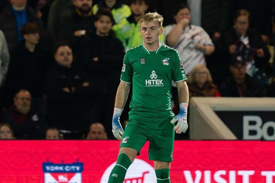 Rory Mahady continua no Scunthorpe United