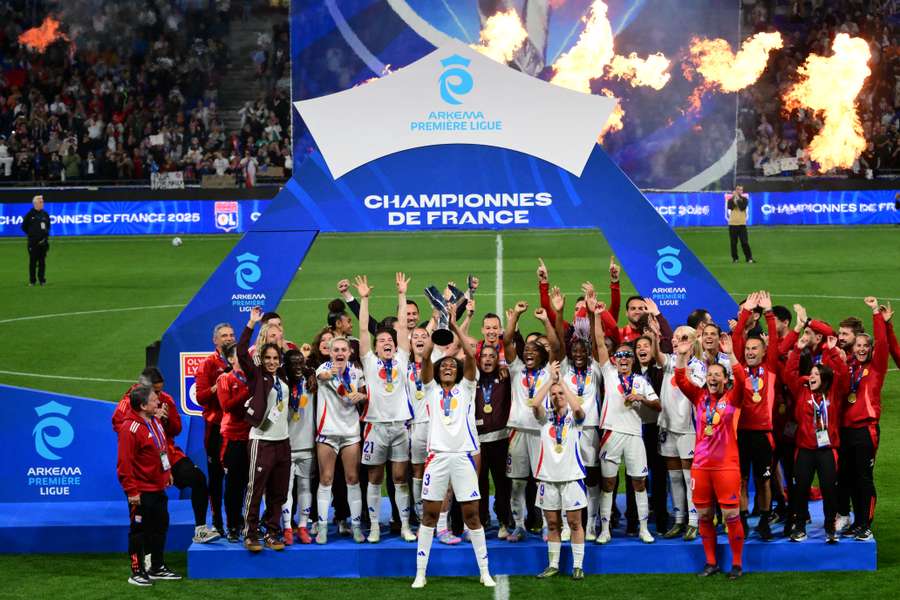 Olympique Lyon feminin celebrate their 18th Premiere Ligue title.