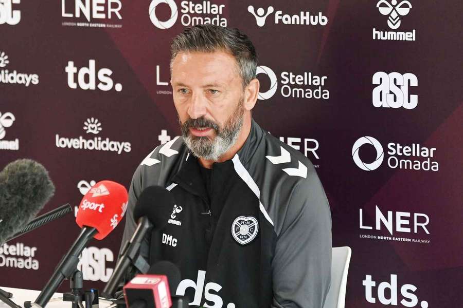 McInnes wants Tynecastle in 'full glory' for Hearts title charge