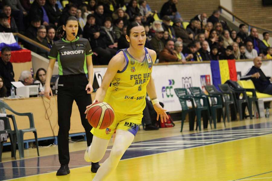 FCC Baschet UAV Arad s-a impus la scor FCC Baschet UAV Arad s-a impus la scor