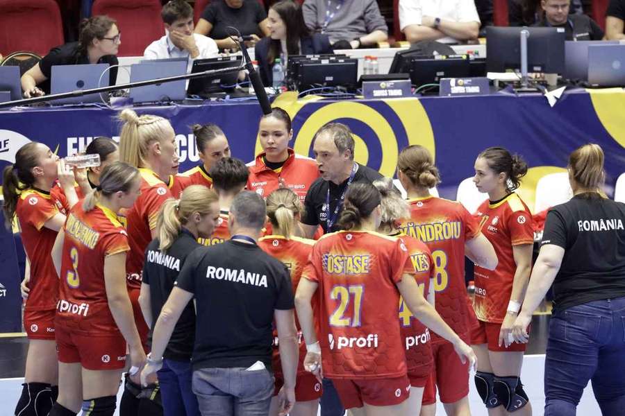 Echipa națională de handbal feminin a României va disputa două partide amicale cu Croația Echipa națională de handbal feminin a României va disputa două partide amicale cu Croația