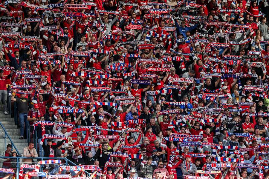 Kibice na stadionie Wisły Kraków