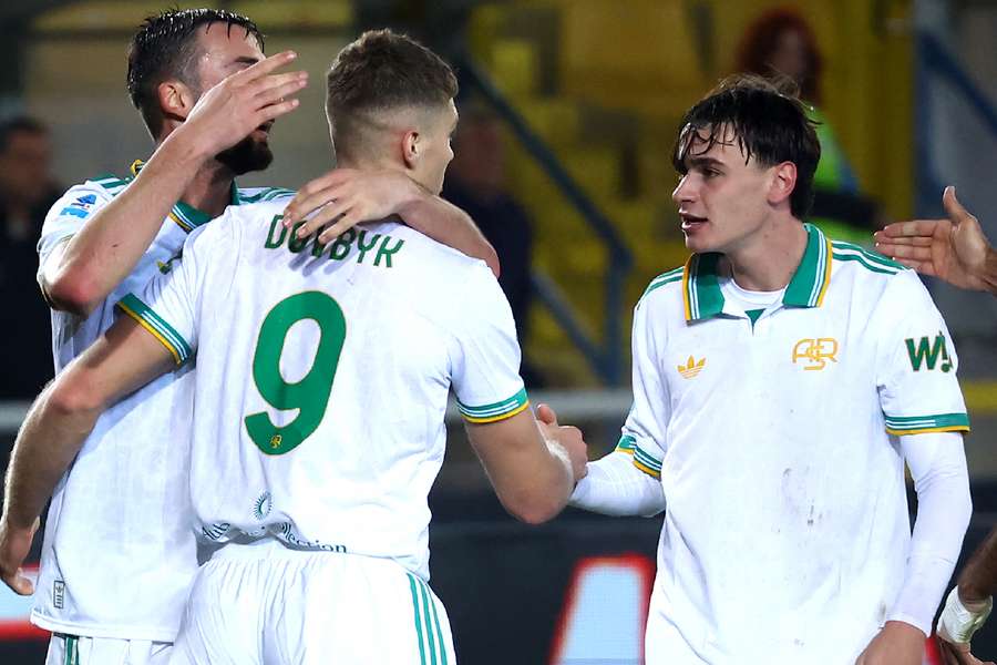 Artem Dovbyk fez um dos gols da vitória da Roma