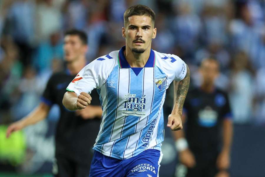 Chupe celebra su gol