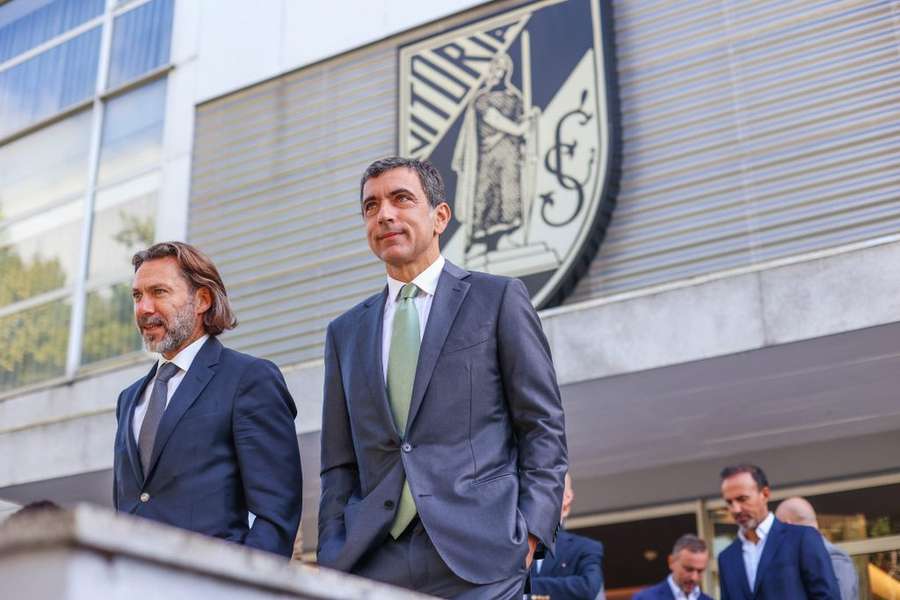 Belmiro Pinto dos Santos ao lado de António Miguel Cardoso Belmiro Pinto dos Santos ao lado de António Miguel Cardoso